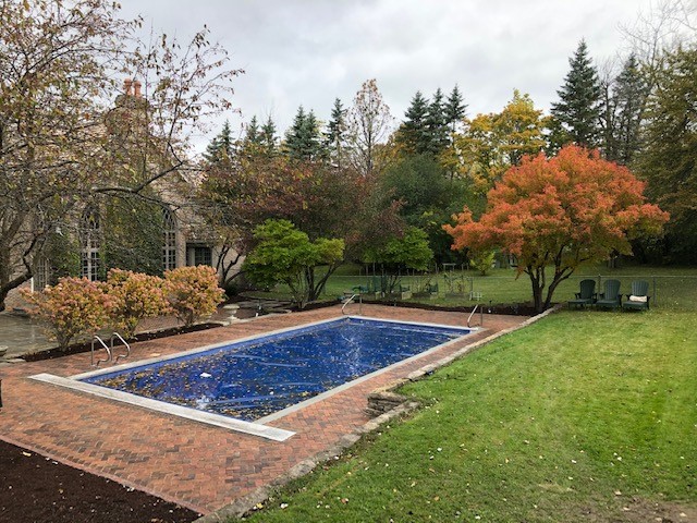 Red Brick Patio & Retaining Wall