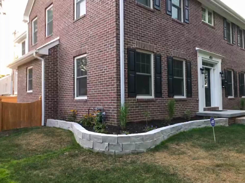 Stone brick retaining wall 