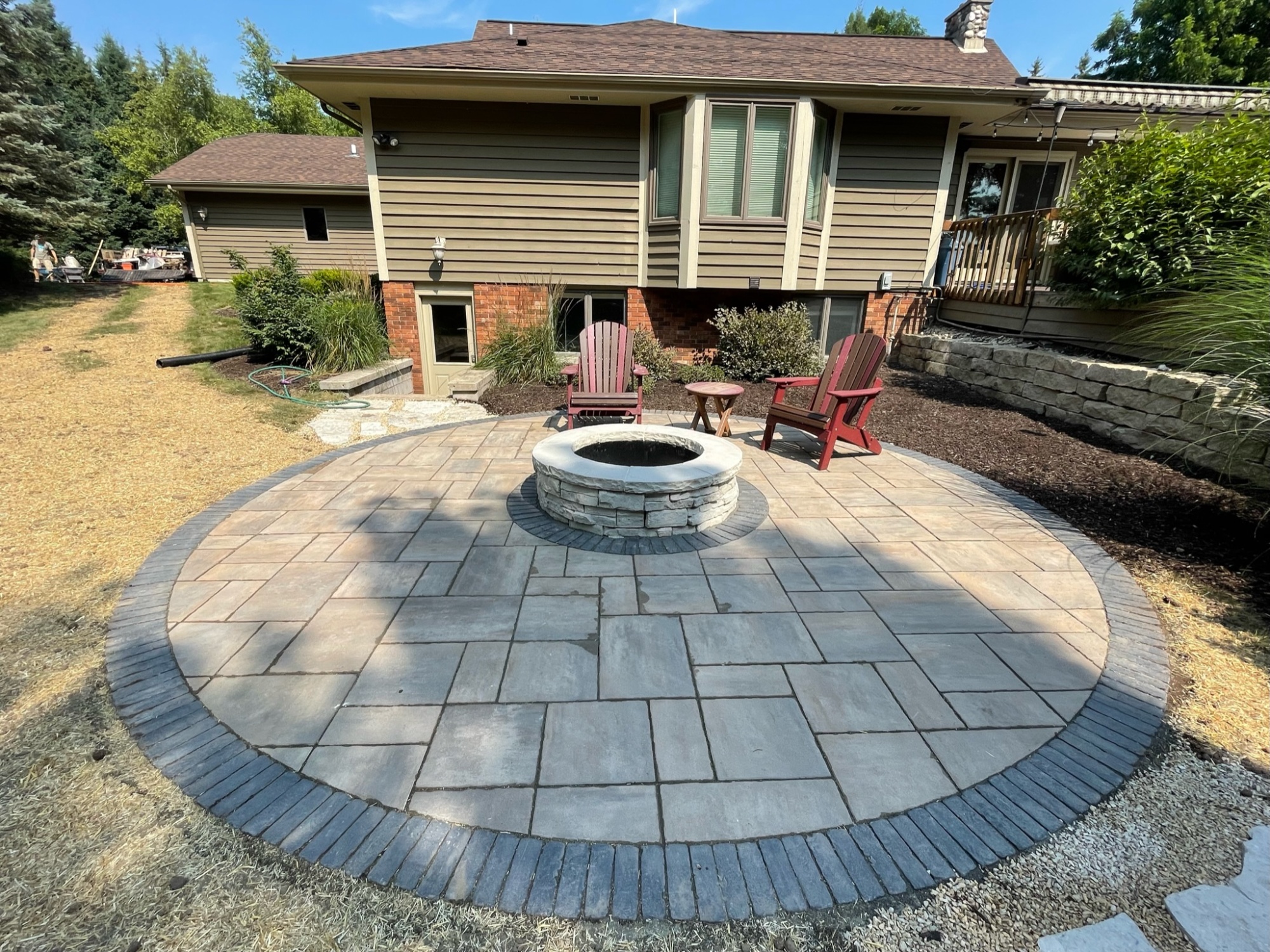 Circular Outdoor Stone Patio With Firepit