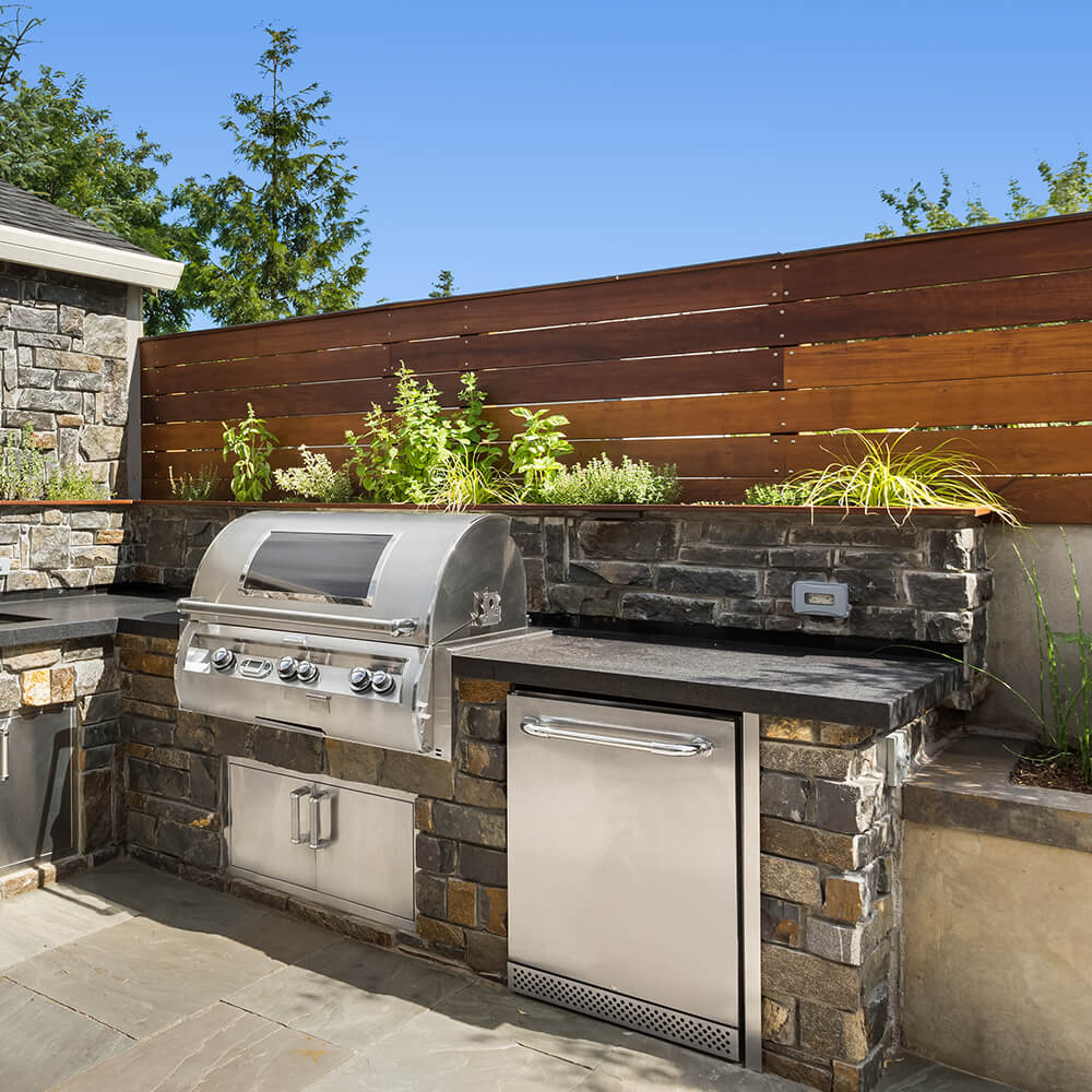 Outdoor Kitchen Builder